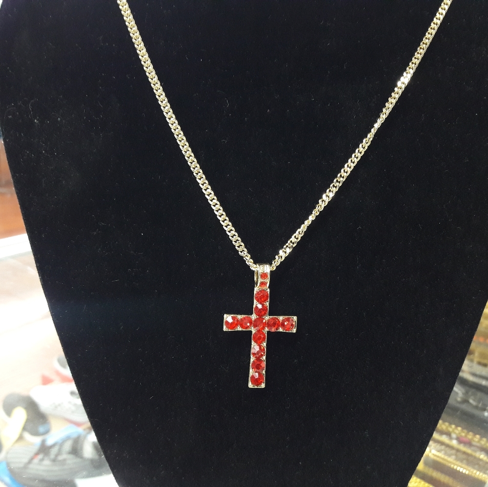 14k gold-plated pendant with necklace